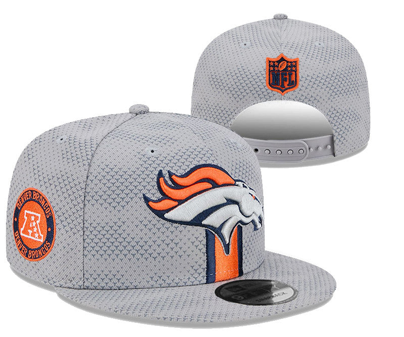 Gorra con visera ajustable de los Broncos